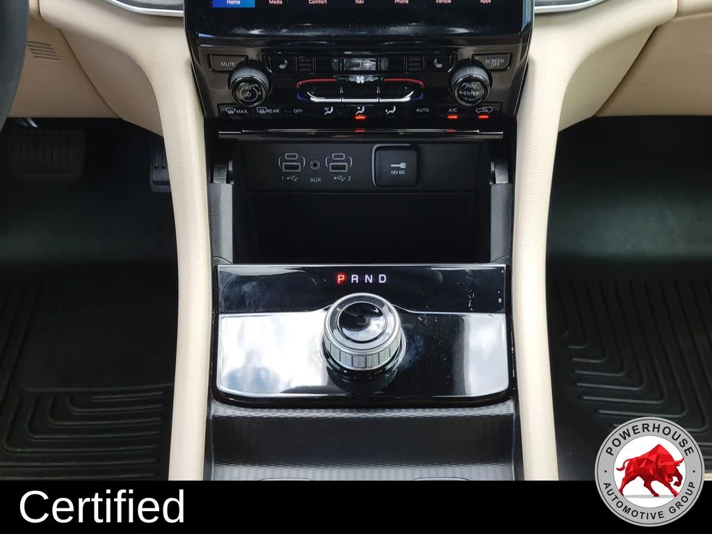 Used 2024 White Jeep Limited image 23