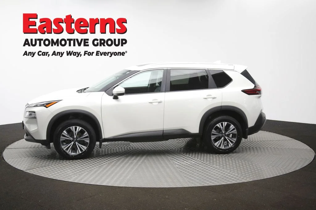 Used 2023 White Nissan SV image 61