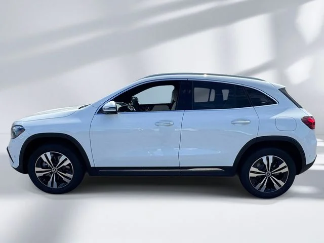 New 2026 Polar White Mercedes-Benz GLA 250 image 3