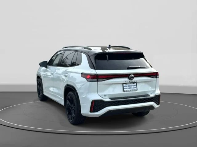 2026 Volkswagen Tiguan photo 3
