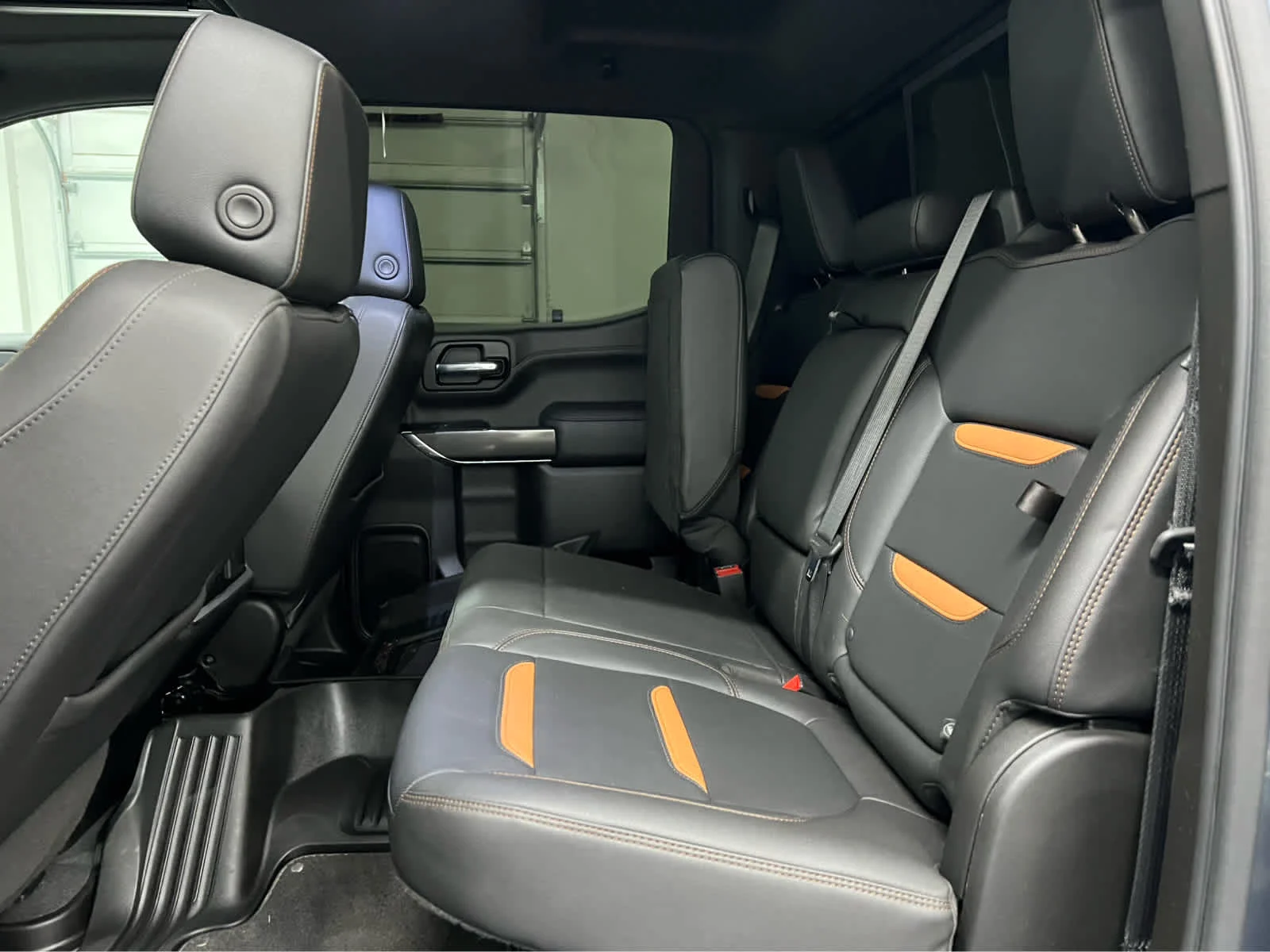 Used 2021 Dark Sky Metallic GMC AT4 image 27