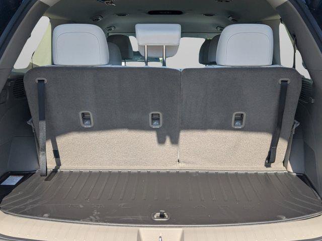 New 2026 Abyss Black Pearl Hyundai SEL FWD image 14