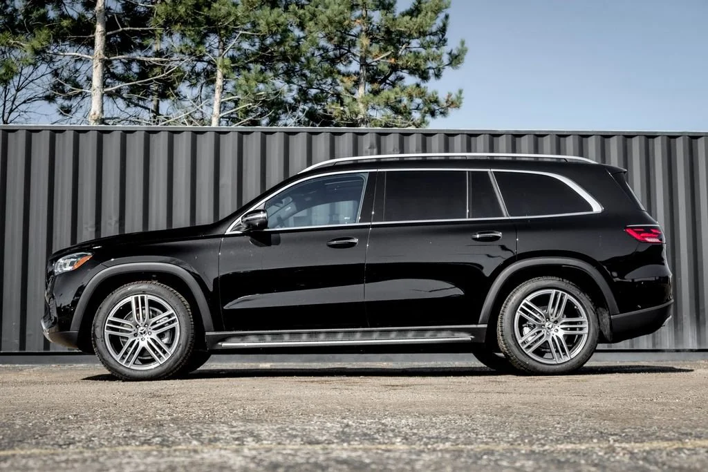 New 2026 Obsidian Black Metallic Mercedes-Benz GLS 450 image 40