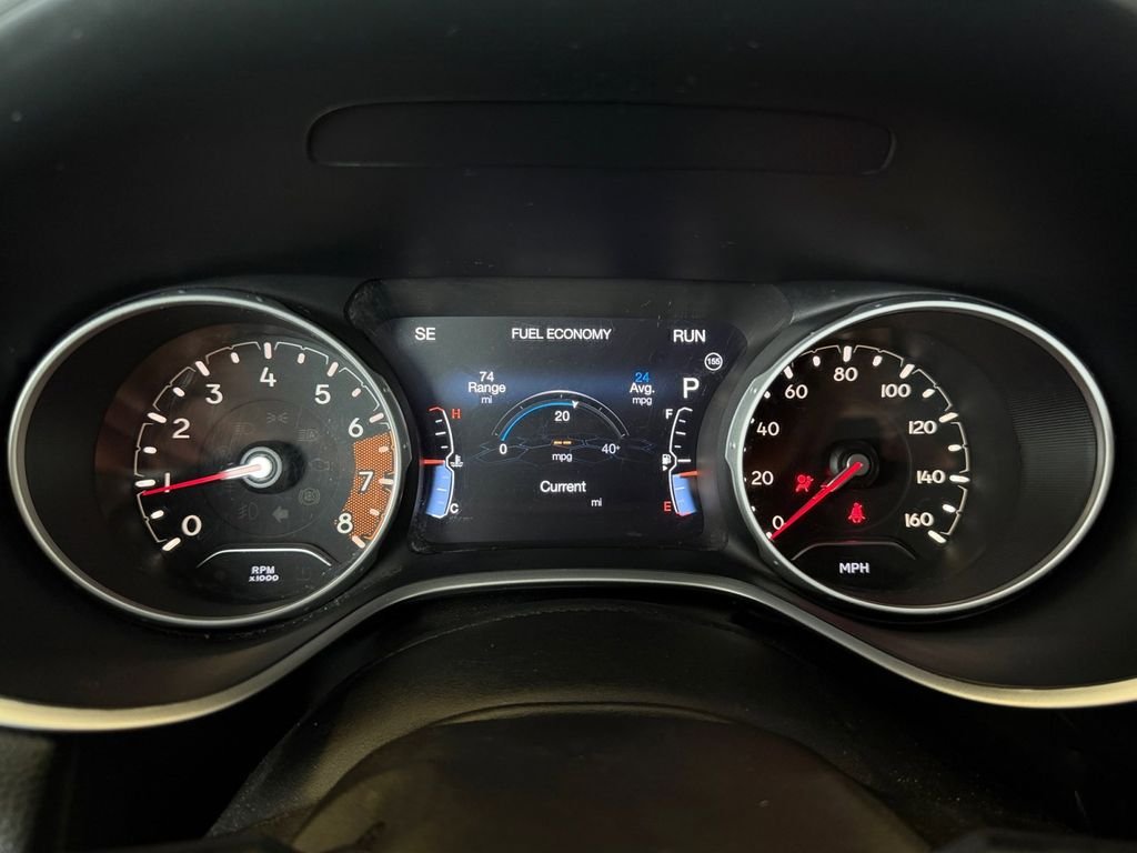 Used 2018 White Jeep Sport image 17
