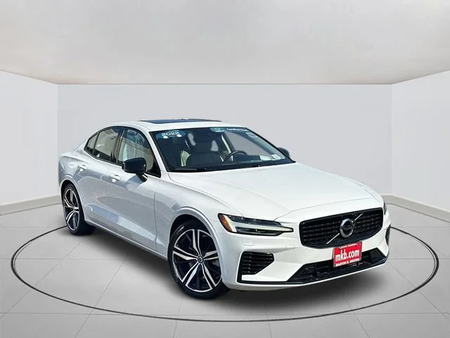 2022 Volvo S60