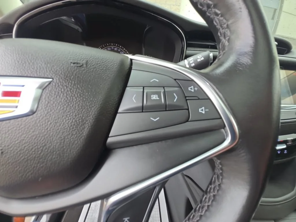 Used 2019 RADIANT SILVER METALLIC Cadillac Luxury AWD image 25