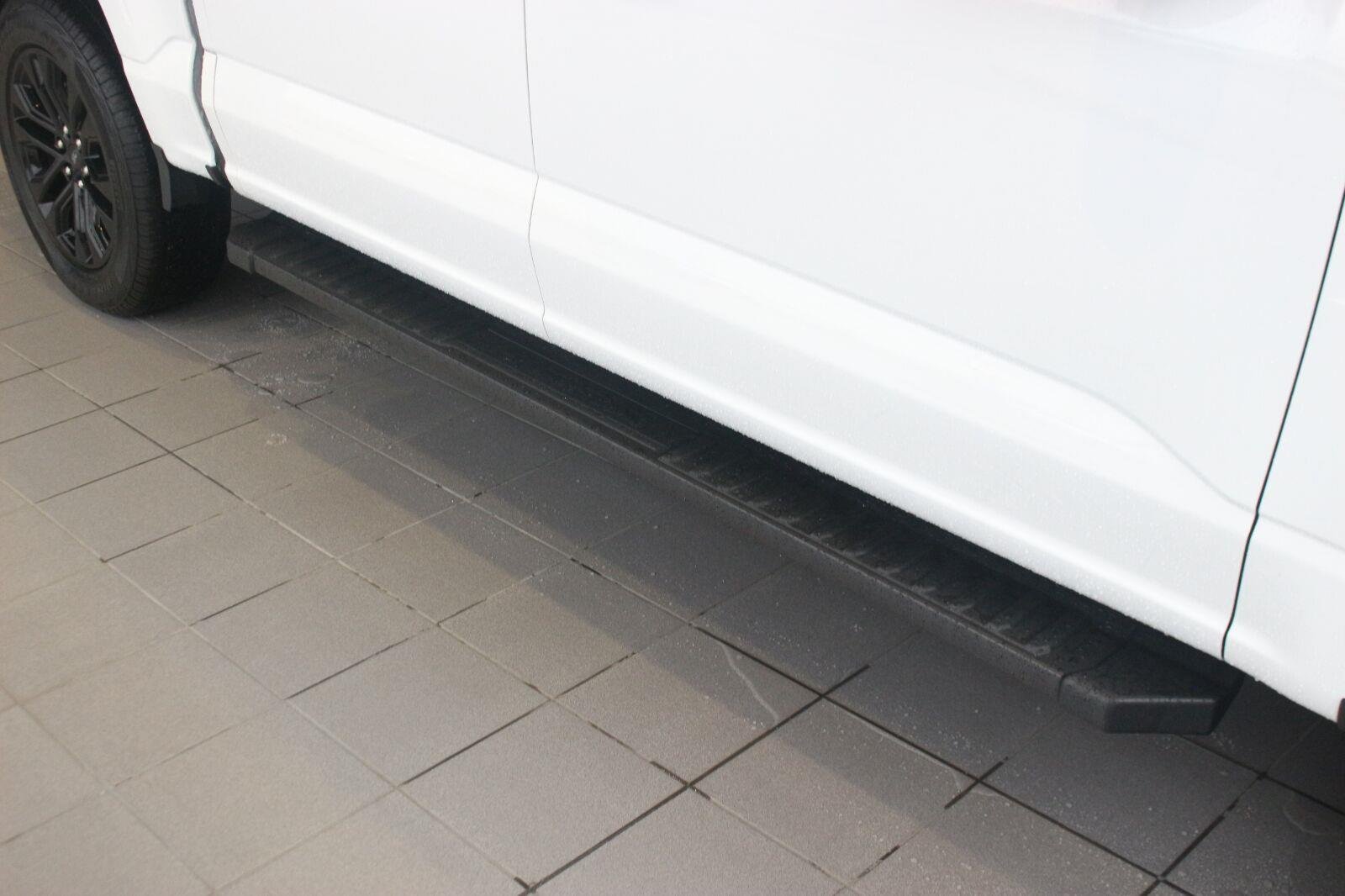 Used 2024 White Ford XLT image 9