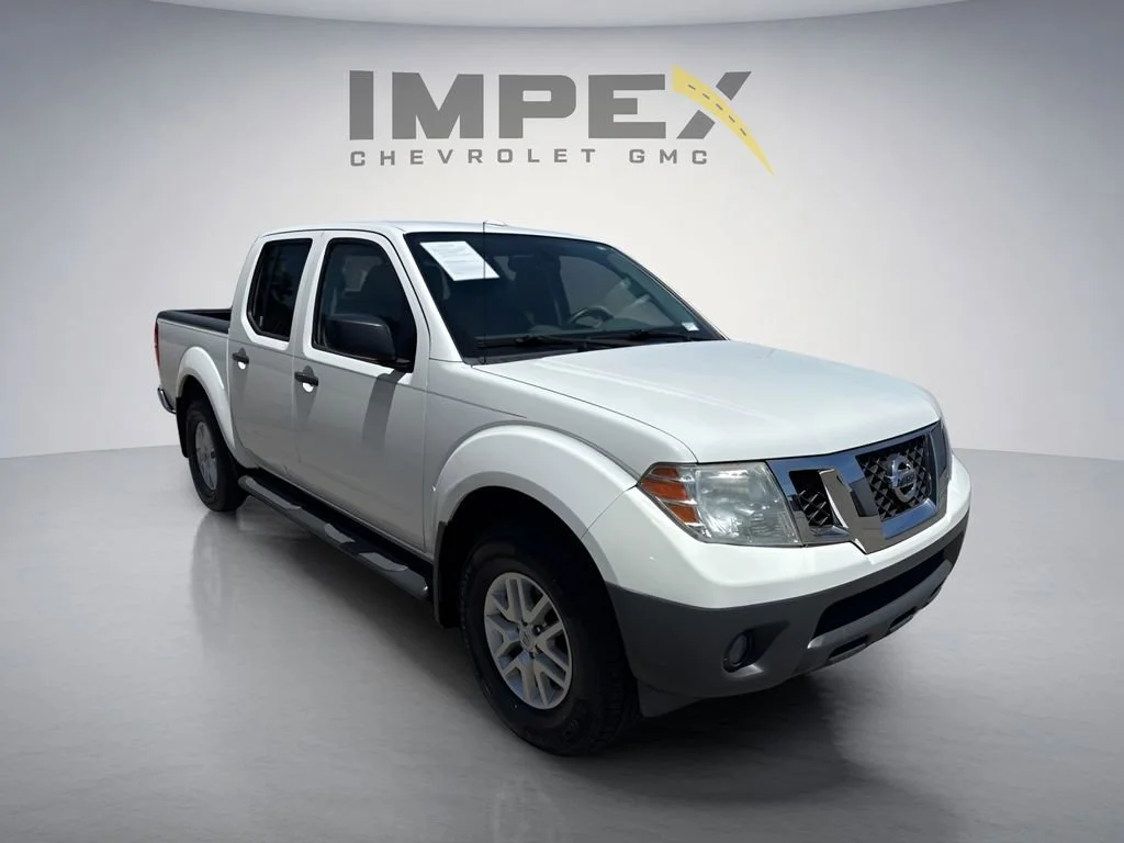 Used 2016  Nissan SV image 7