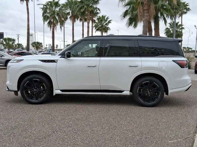 New 2026 2T RADIANT WHIT INFINITI Sport 4WD image 3