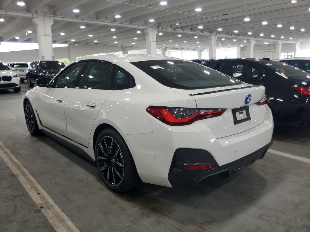 Certified Used 2024 Alpine White BMW eDrive35 image 4