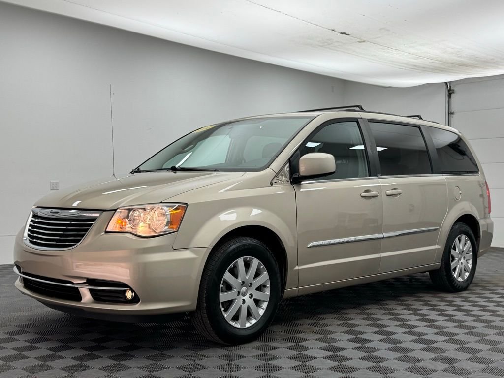 Used 2014 Chrysler Town & Country Touring with VIN 2C4RC1BG0ER326733 for sale in Troy, OH