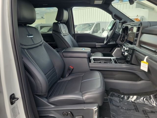 2026 Ford F-350 Super Duty Platinum - Photo 20