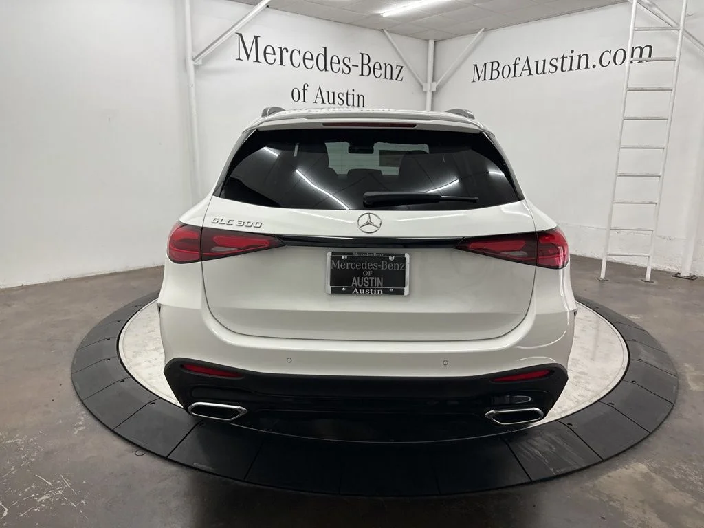 Used 2026 White Mercedes-Benz GLC 300 image 6