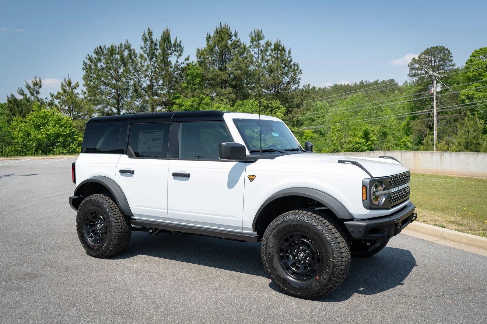 New 2026 Oxford White Ford Badlands® image 20