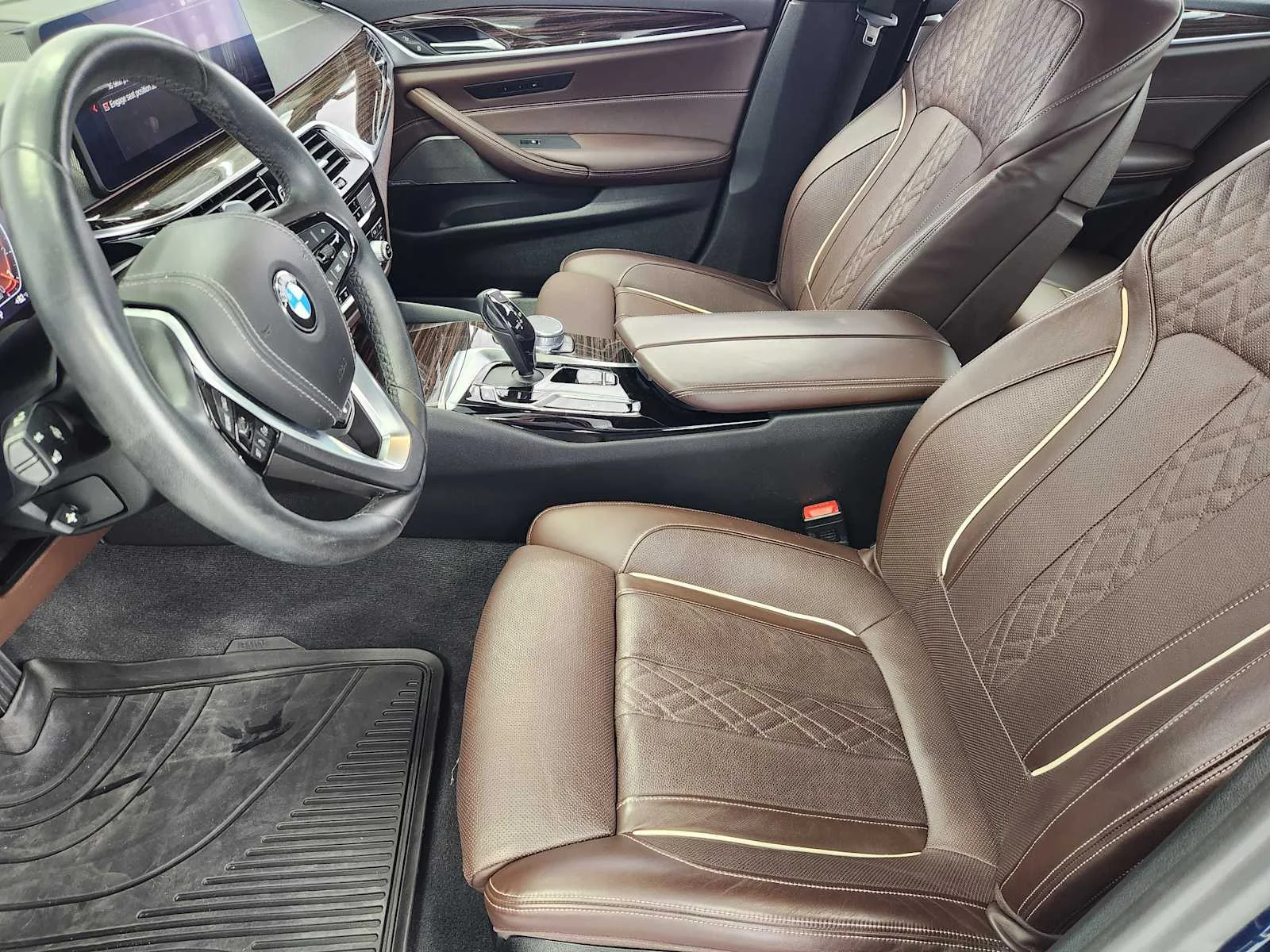 Used 2021 Phytonic Blue Metallic BMW 530i image 13