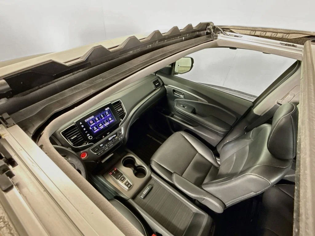 Used 2022 Pacific Pewter Metallic Honda RTL-E image 21