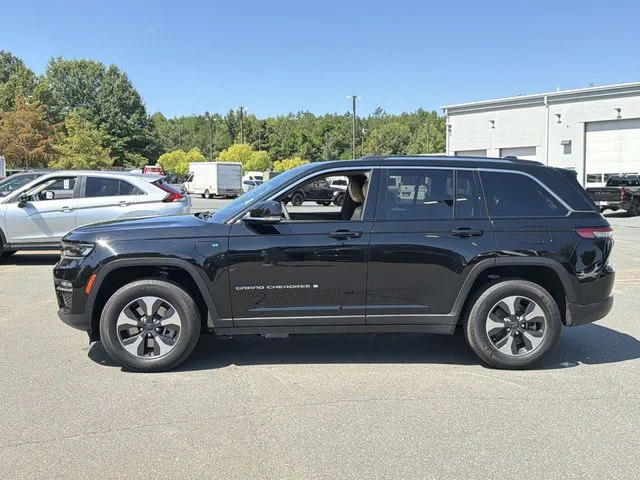 Used 2023 Black Jeep 4xe image 10