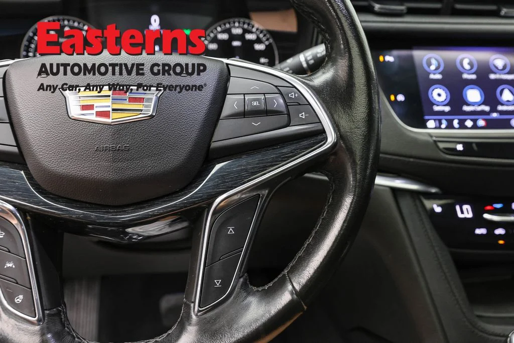 Used 2020 Silver Cadillac Premium Luxury image 16