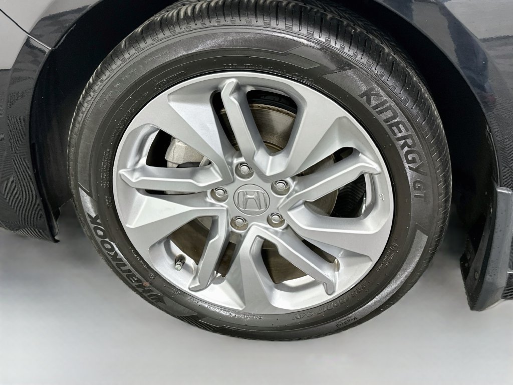 Used 2018 Black Honda LX image 28