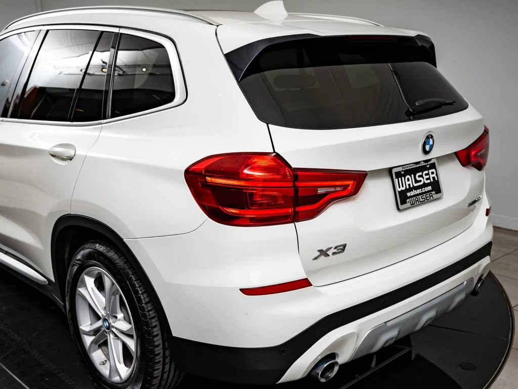 Used 2019 Alpine White BMW xDrive30i image 19