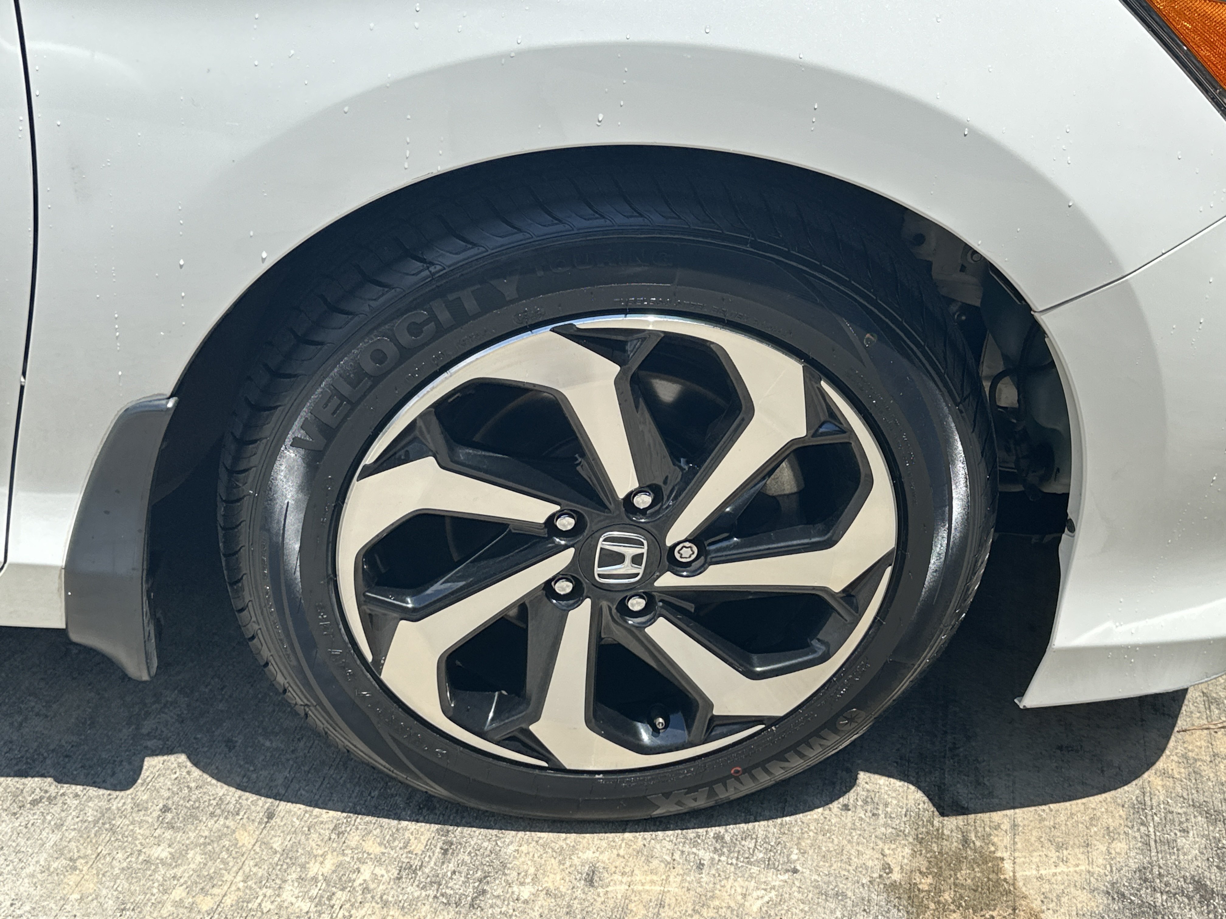 Used 2016 White Orchid Pearl Honda EX image 14