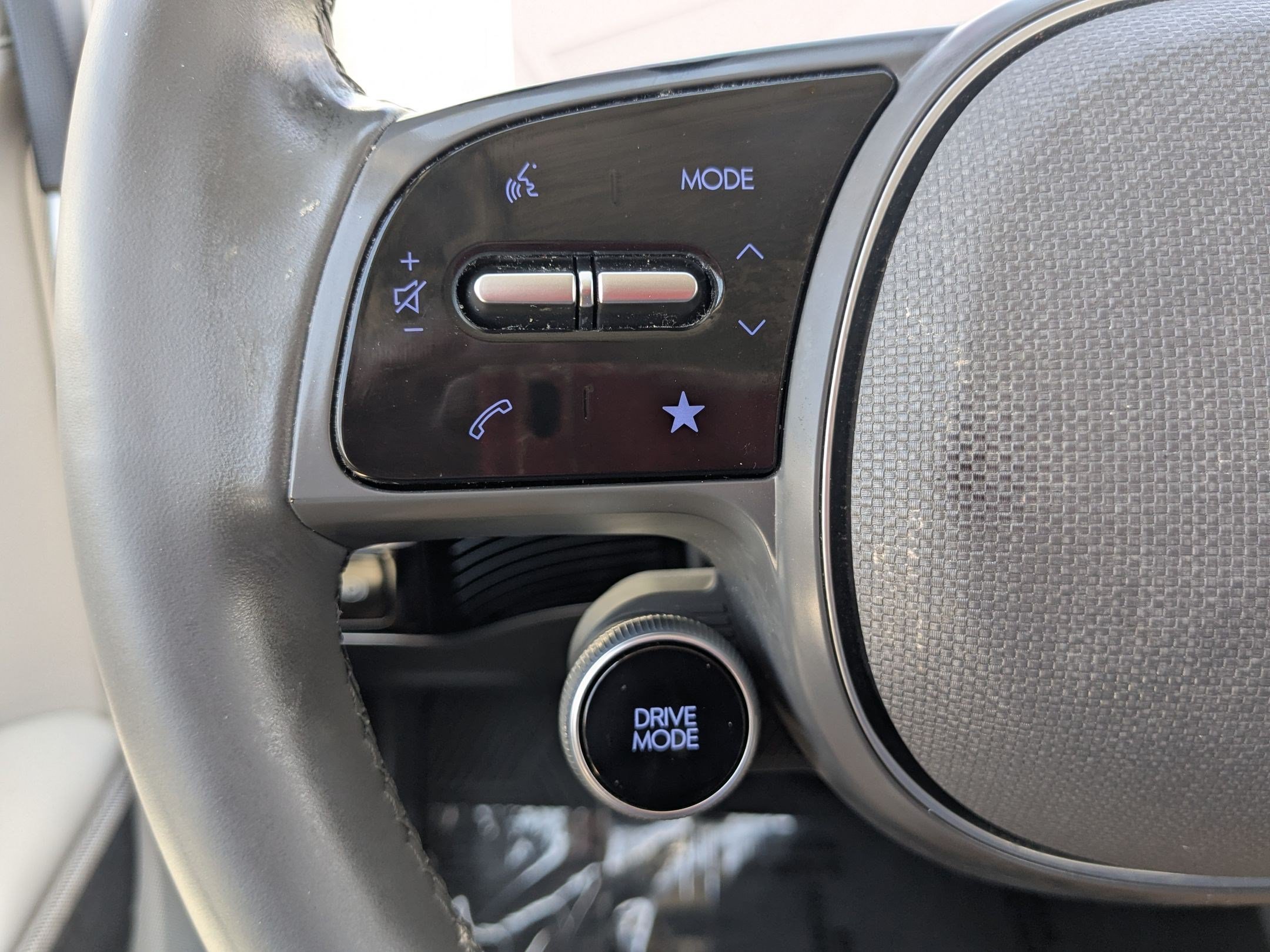 Certified Used 2023 White Hyundai SEL image 17