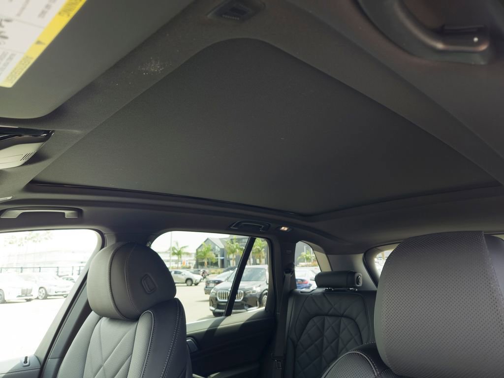 New 2026 Skyscraper Grey Metallic BMW sDrive40i image 13