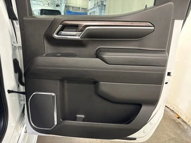 Used 2023 Summit White Chevrolet LTZ image 45