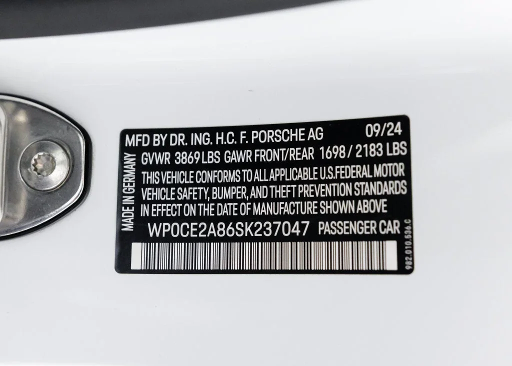 2025 Porsche 718 Spyder RS - Photo 42