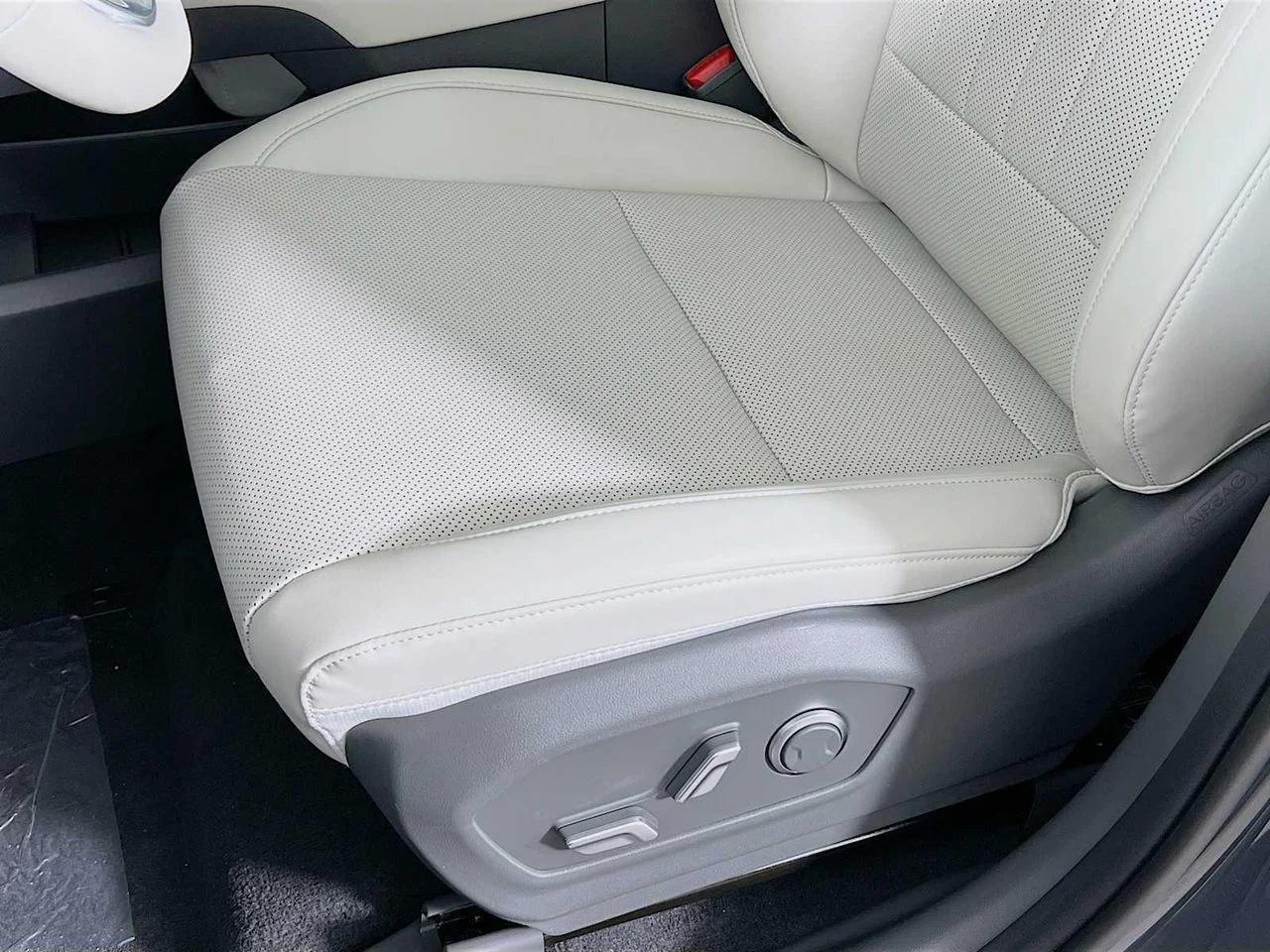 2026 Hyundai Santa Fe Hybrid — photo 18