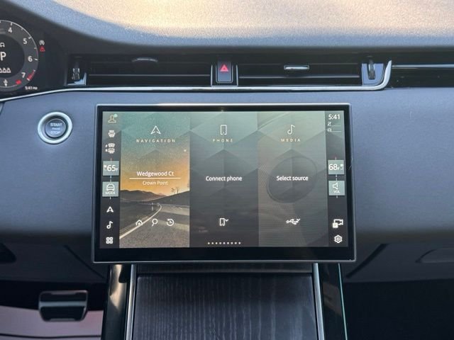 Certified Used 2024 Fuji White Land Rover Dynamic image 26