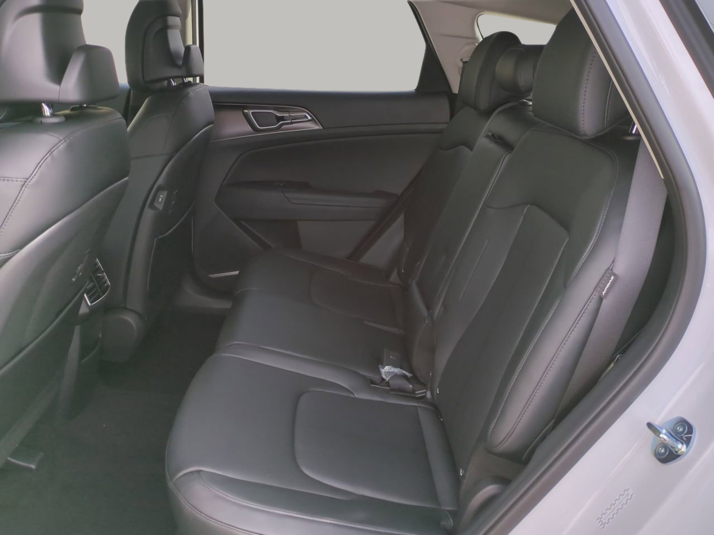 New 2026 Glacial White Pearl Kia EX image 18