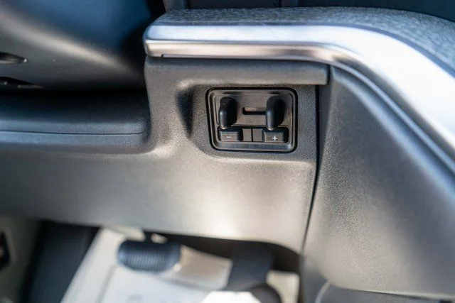 Used 2025 Silver Ford Tremor image 27