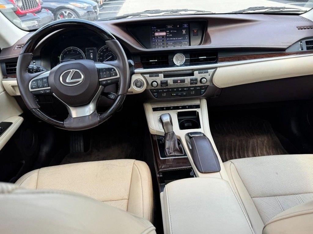 Used 2016 Obsidian Lexus 350 image 12