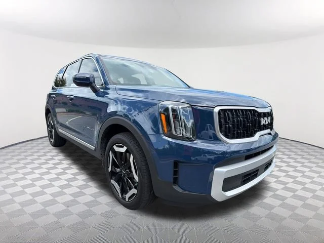 Used 2025 Blue Kia EX image 3