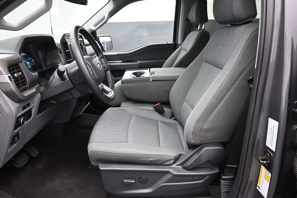 Used 2025 Gray Ford XLT image 20