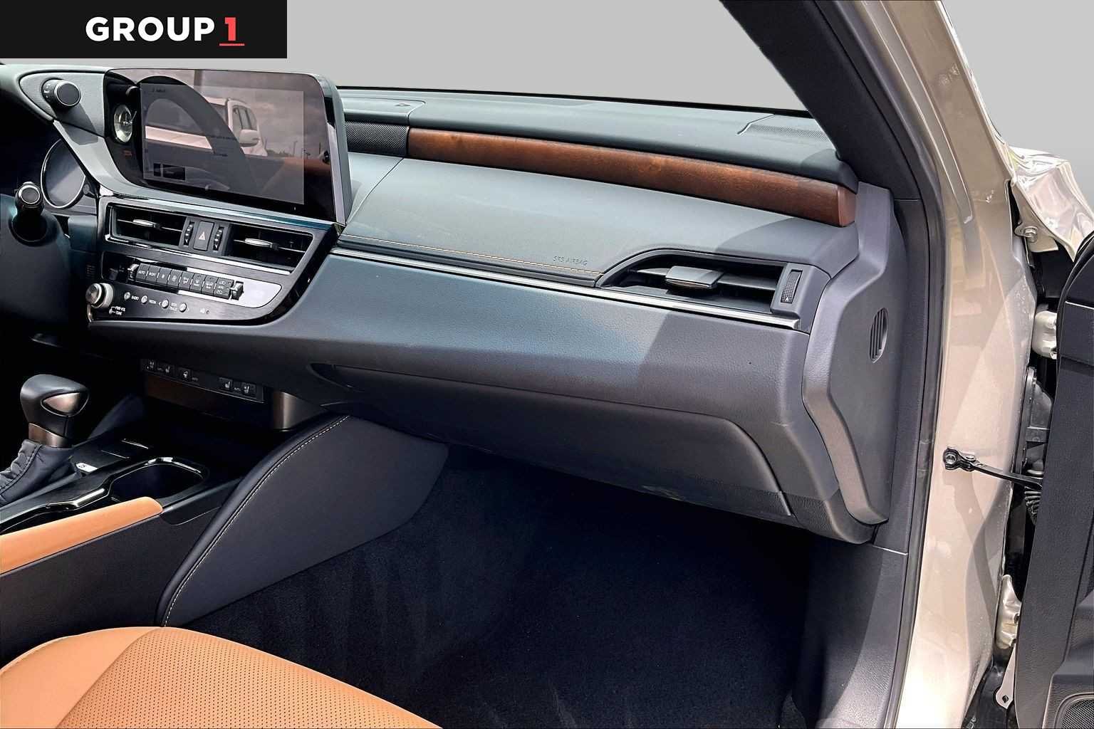 Used 2025 Moonbeam Beige Metallic Lexus  image 16