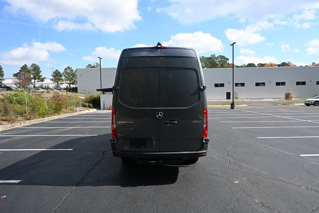 Used 2026 Selenite gray metallic Mercedes-Benz Cargo 170 WB image 26