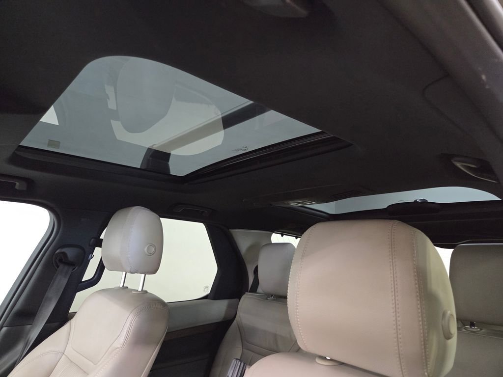 Used 2019 Black Land Rover HSE image 33