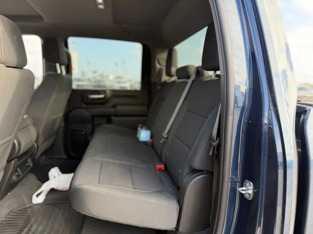 Used 2021 Blue Chevrolet LT image 4