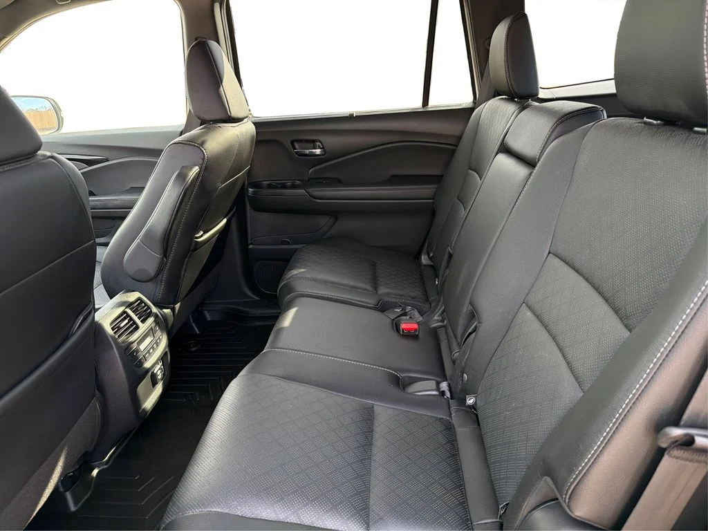Used 2020 Platinum White Pearl Honda Touring image 11