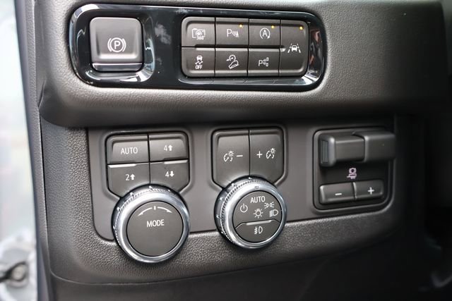 2026 GMC Yukon XL Elevation - Photo 25