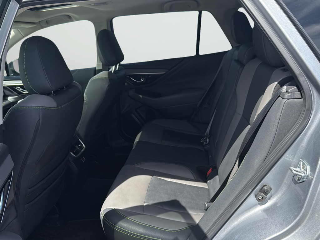 Used 2025 Silver Subaru Onyx Edition image 17