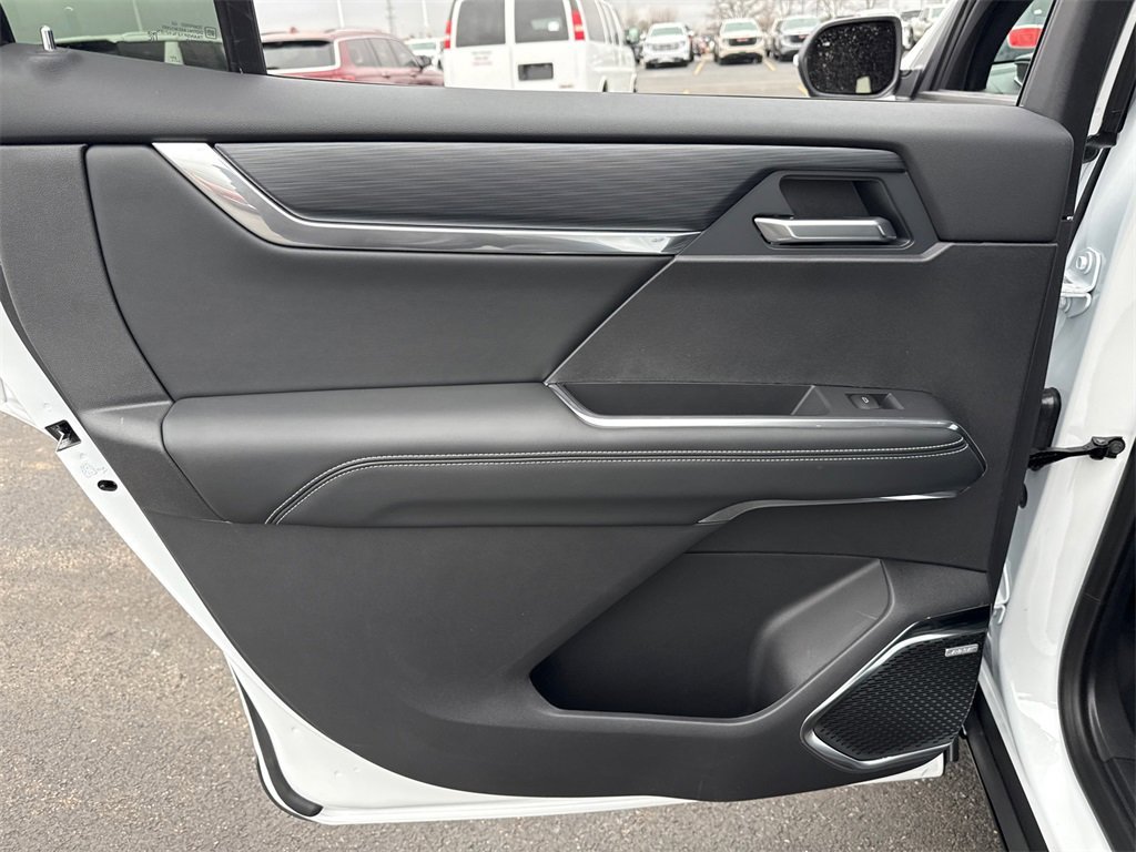 2026 GMC ACADIA - Image 30