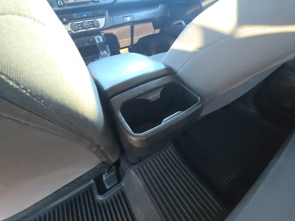 Used 2021 White Toyota SR image 34