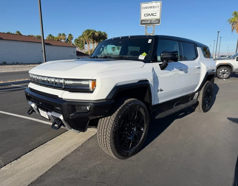 New 2026 Interstellar White GMC 2X image 7