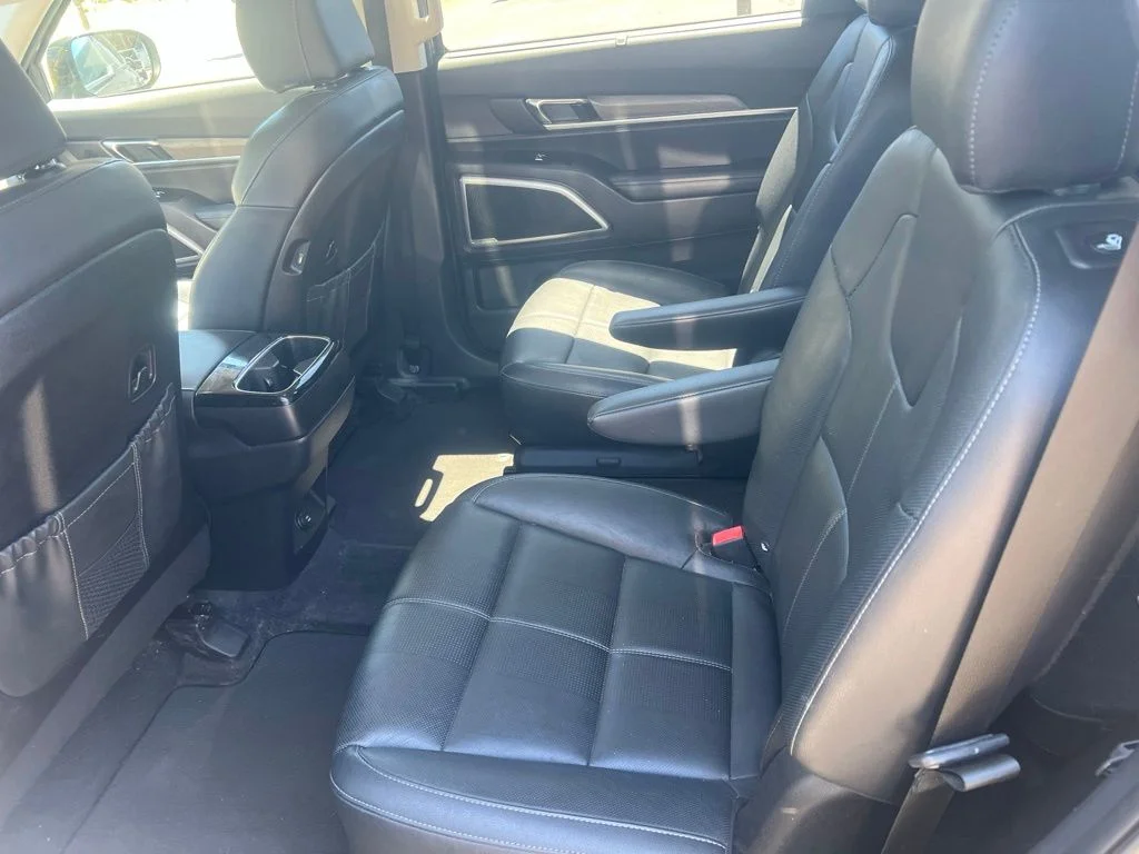 Used 2021 Green Kia EX image 5