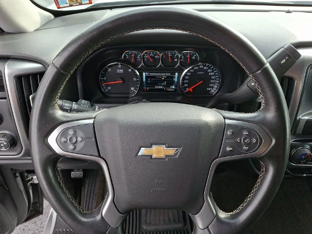 Used 2014 Silver Chevrolet LT image 19