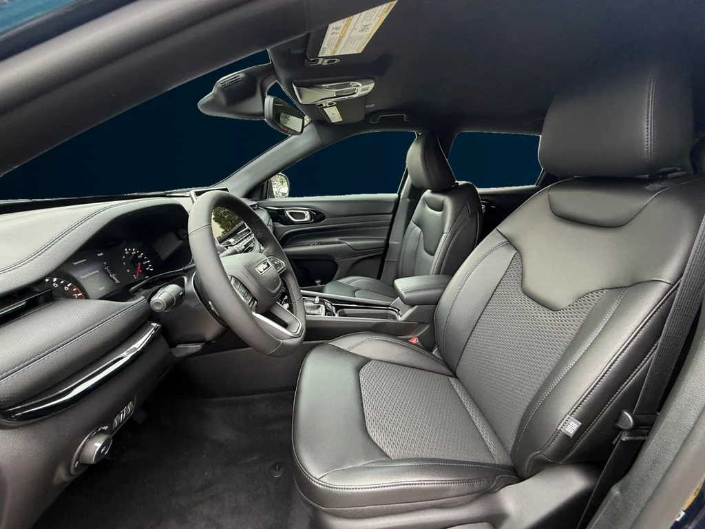 New 2026 Blue Jeep Latitude image 10