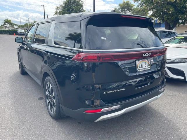 Used 2022 Black Kia EX image 7